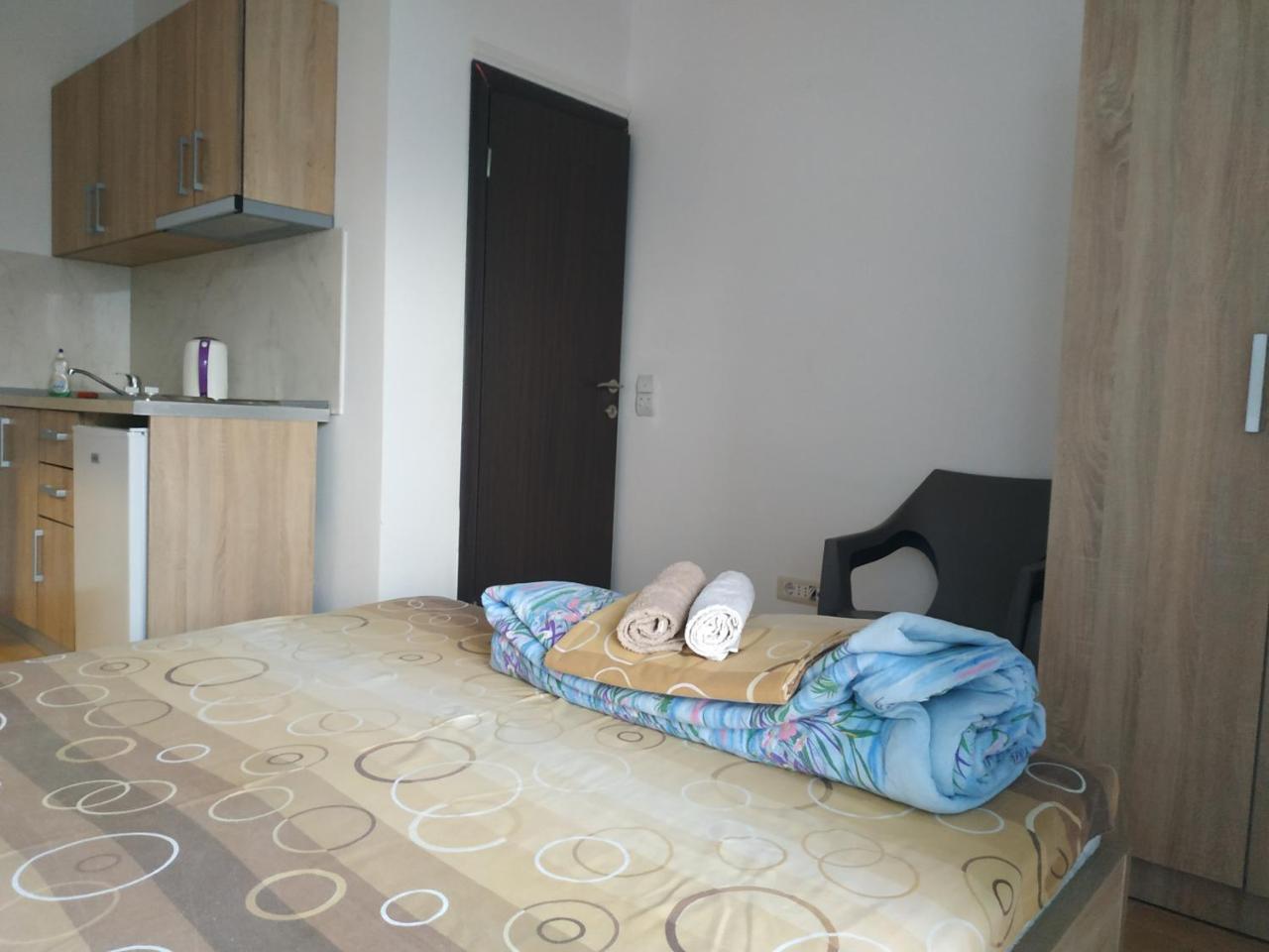 Alise Apartment Bar Bagian luar foto