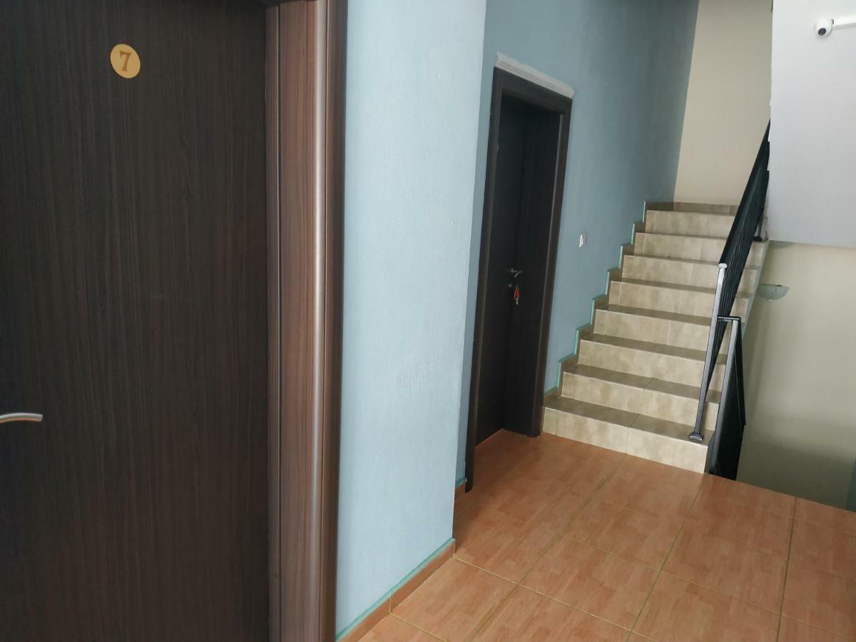 Alise Apartment Bar Bagian luar foto